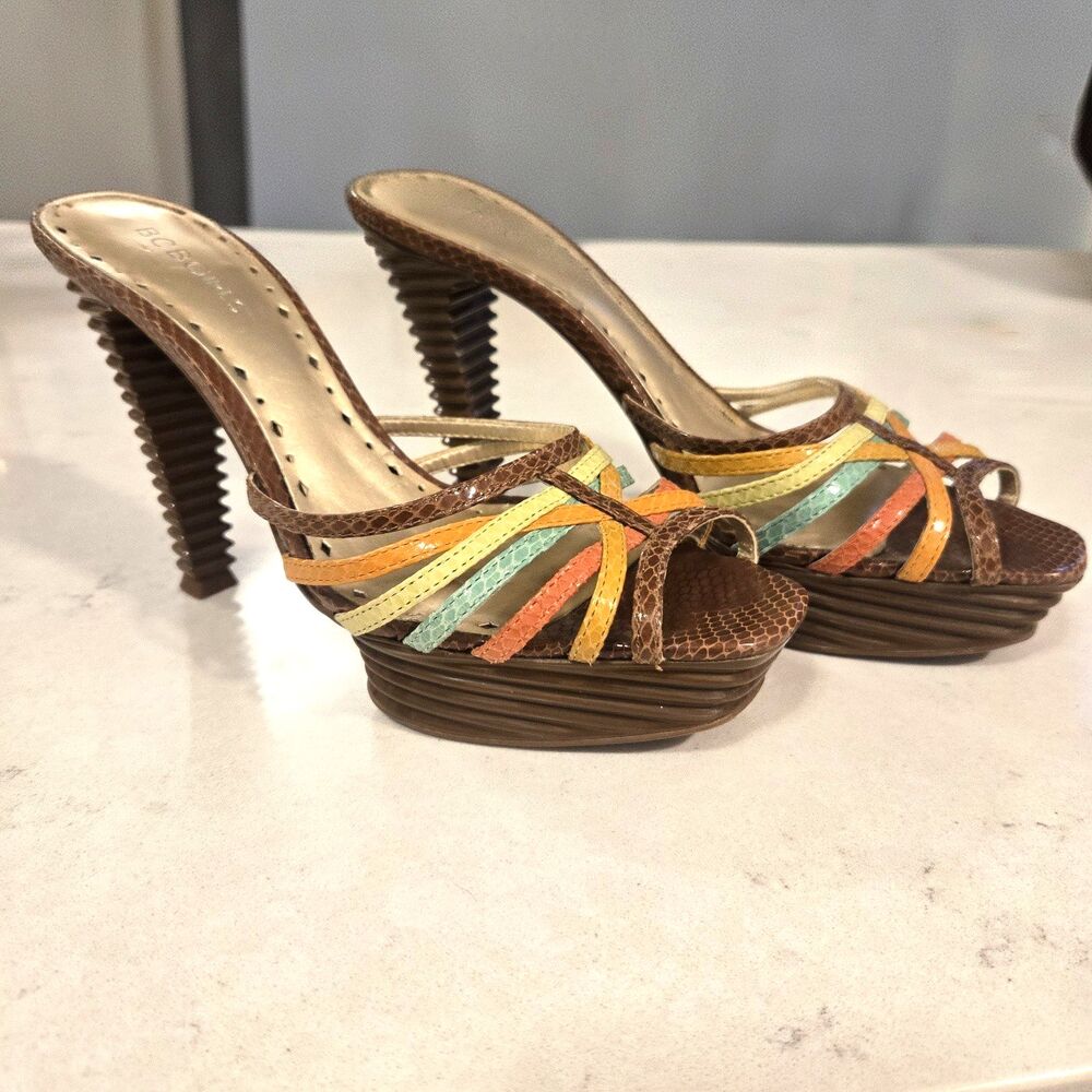 BCBGirls Y2K Snakeprint Multicolor Strappy Platform Ribbed Heel Peep Toe Size 8